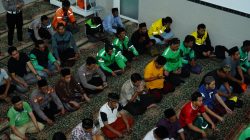 Kenang Affan Kurniawan, Komunitas Ojol Ponorogo Gelar Doa Bersama di Masjid Polres