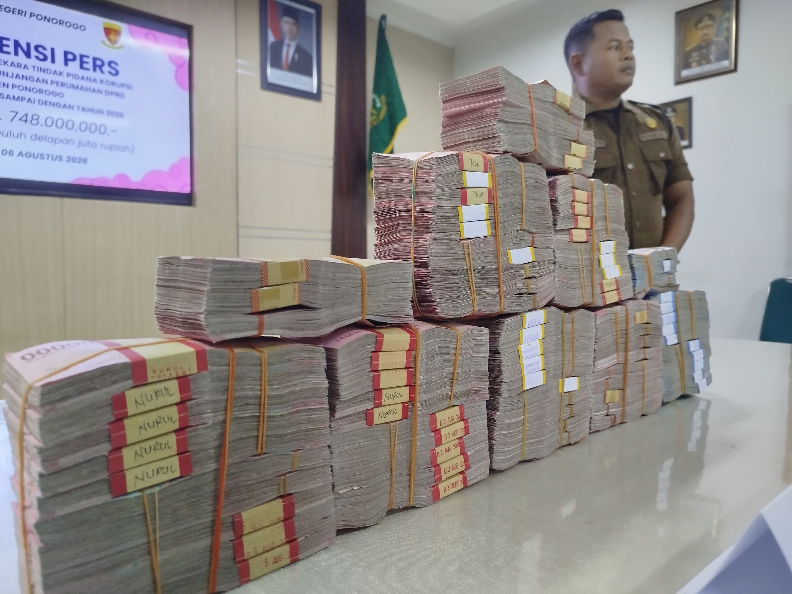 Kejari Ponorogo Sita Rp748 Juta dalam Kasus Korupsi Tunjangan DPRD