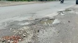 Dewan Kembali Desak Pemkab Kediri Percepat Perbaikan Jalan Rusak di Perbatasan Sambi-Srikaton