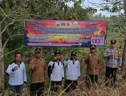 Cegah Karhutla, Polisi di Panggungrejo Pasang Banner Imbauan Pencegahan Kebakaran