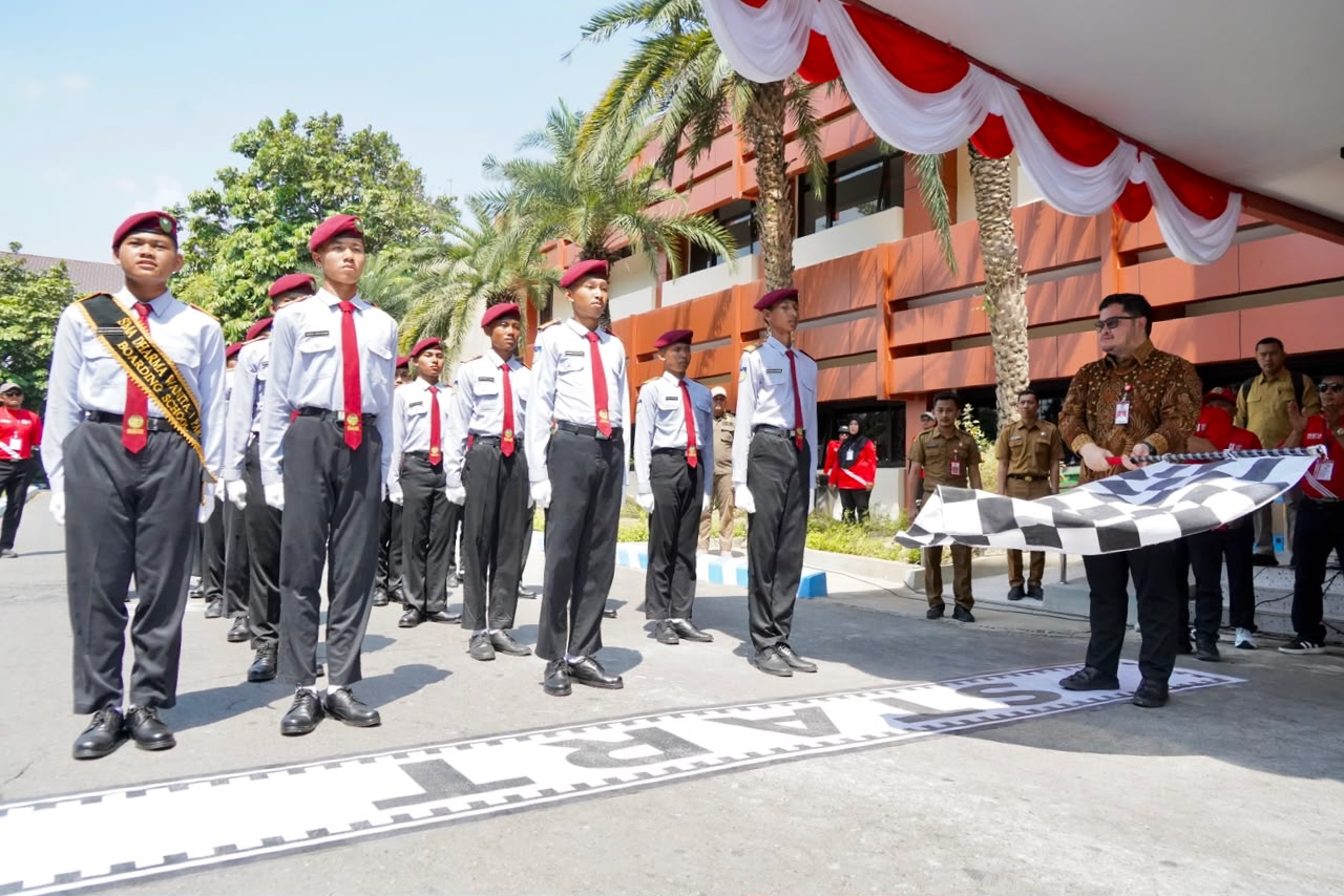 Berangkatkan LBB Tingkat SMA, Mas Dhito Soroti Bullying dan Pergaulan Bebas
