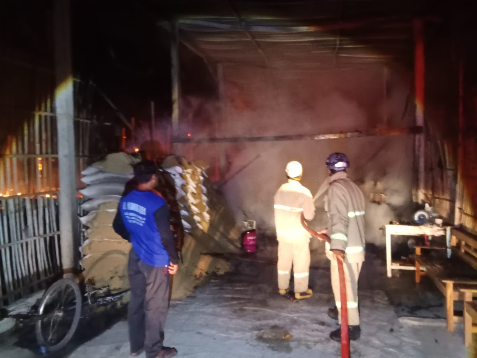 Kandang Ayam Terbakar, 21 Ribu Anakan Ayam Mati, Kerugian Capai Rp1 Miliar