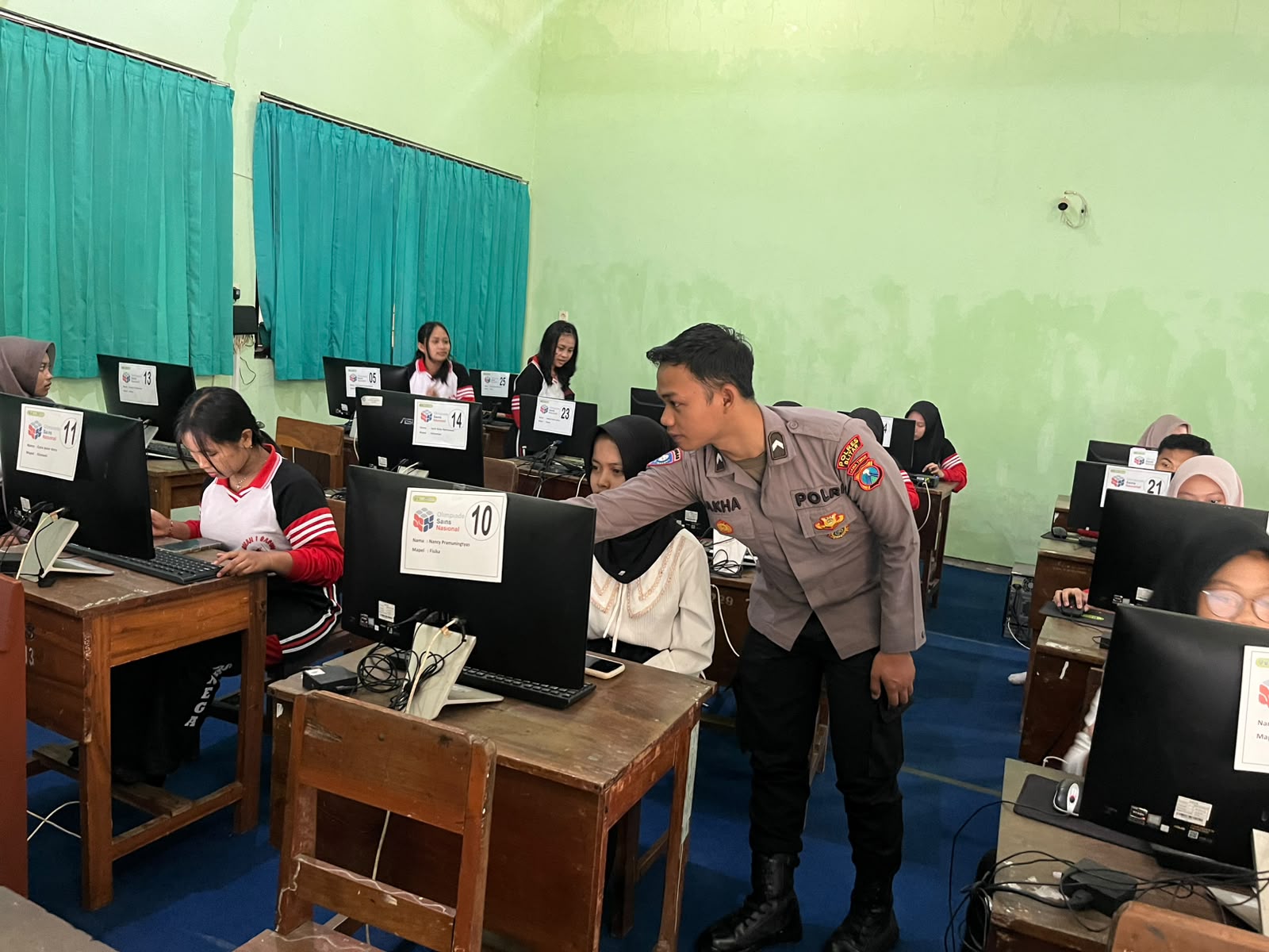 Polres Blitar Edukasi Ratusan Pelajar tentang AI, Waspadai Deepfake dan Hoaks