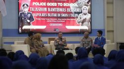 Polres Blitar Edukasi Pelajar SMAN 1 Talun tentang Pemanfaatan AI secara Bijak