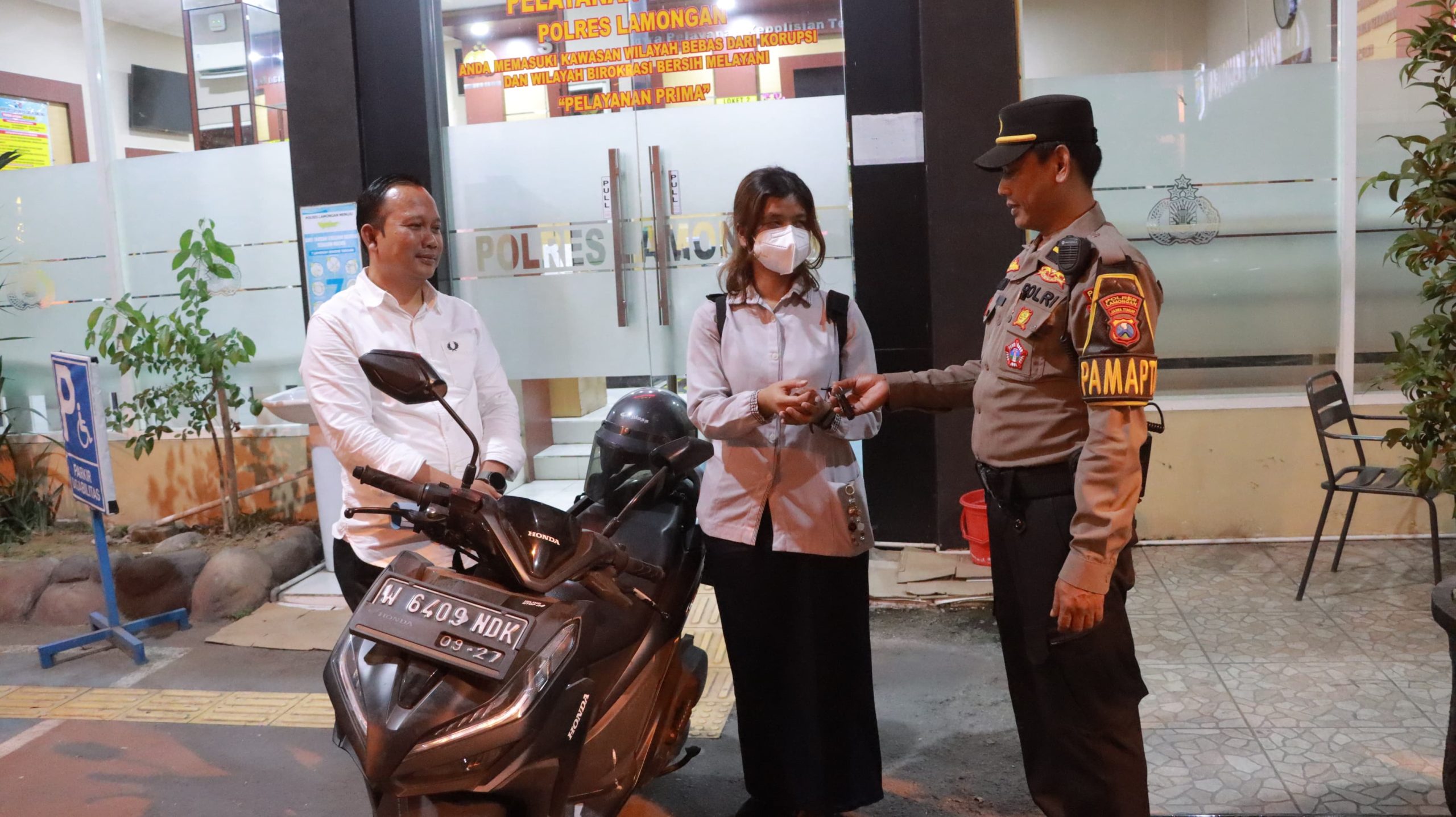 Dikira Dicuri di Kos, Motor Warga Lamongan Ternyata Tertinggal 3 Hari di Depan Minimarket