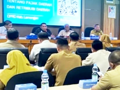 Bahas Perubahan Perda Pajak dan Retribusi, DPRD Lamongan Bidik Optimalisasi PAD