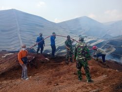 Kebakaran Pabrik Kayu Kembangbahu Lamongan, Dua Hektare Area Terdampak, Titik Api Masih Bermunculan