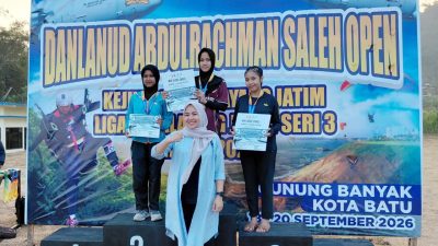 Usia 13 Tahun, Santriwati Tebuireng Shanum Raih Juara 1 Paralayang Jatim 2026