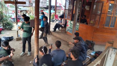 Kebakaran Gunung Buthak, Jalur Pendakian Panderman, Buthak dan Bokong Ditutup