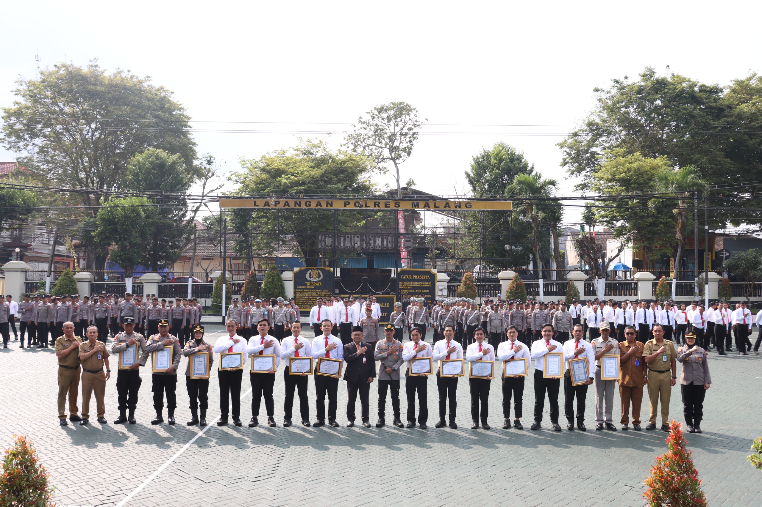 65 Personel Polres Malang Raih Penghargaan, 13 Diapresiasi Bakorwil Jatim