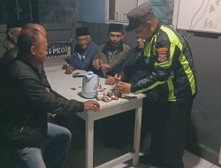 Kopling Binmas, Cara Unik Bhabinkamtibmas Tulungrejo Dekati Warga Sambil Ngopi