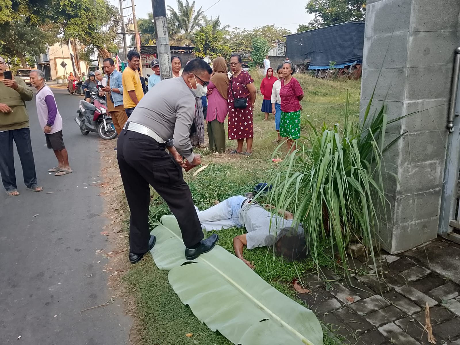 Motor Oleng di Jalan Raya Ketami, Pengendara Honda Beat Tewas Usai Tabrak Tiang Listrik