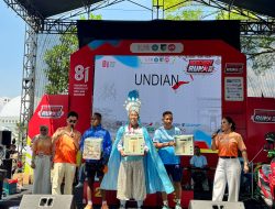 Tampil Nyentrik di Kediri Run 2026, Sigit Novianto Sabet The Best Costume I