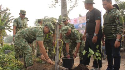 Kodim 0809 Kediri Tanam 500 Pohon di Puncu, Antisipasi Dampak Kemarau dan Karhutla
