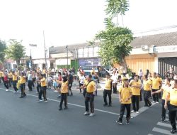 HUT Lalu Lintas ke-71 Polres Kediri Digelar Meriah, Ada Baksos untuk Komunitas Ojol
