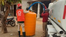 PMI Kabupaten Kediri Salurkan Air Bersih ke Wilayah Rawan Kekeringan di Mojo
