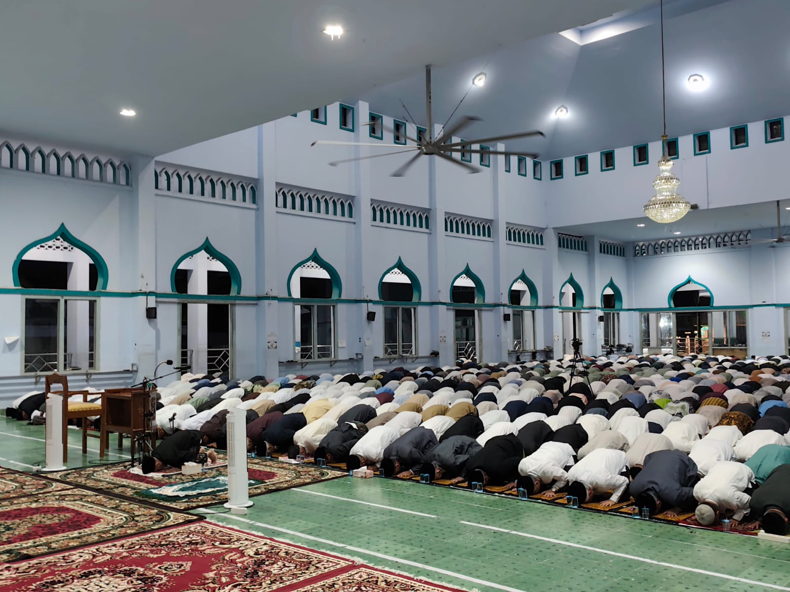Puluhan Ribu Alumni Gontor Sujud Syukur Sambut Satu Abad Pondok