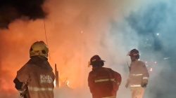 Diduga Dibakar OTK, Gubuk Penyimpanan Kayu di Tegowangi Ludes Terbakar