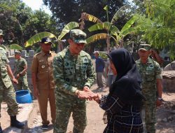 Tangis Haru Rohmiati, Dandim Kediri Wujudkan Rumah Layak Huni di HUT ke-81 TNI