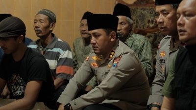 Kapolres Kediri Hadiri Pemakaman Korban KM Virgo Transport 8 di Puncu