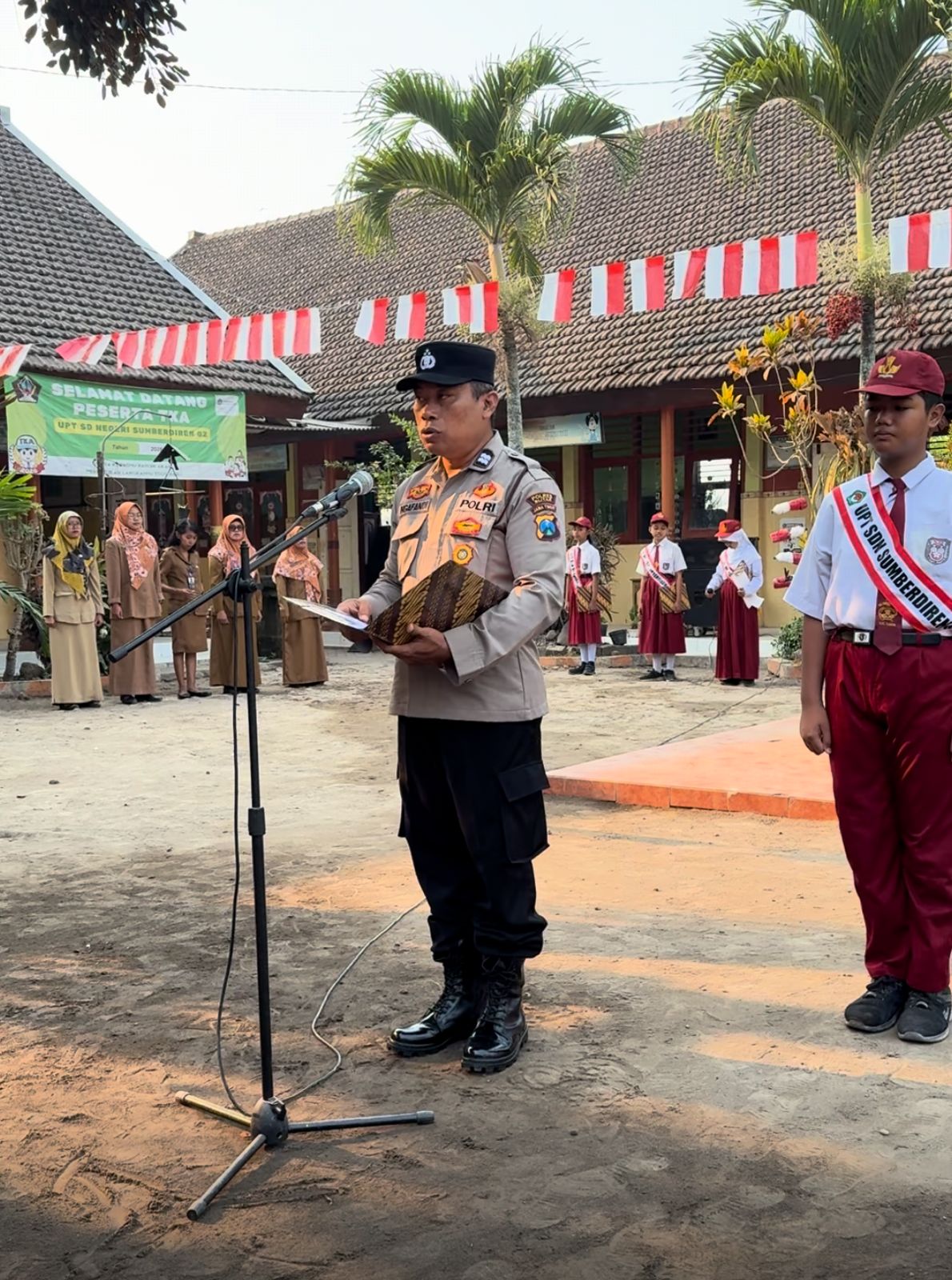 Polsek Garum Edukasi Pelajar tentang Anti-Bullying, Bijak Bermedia Digital dan Tertib Berlalu Lintas