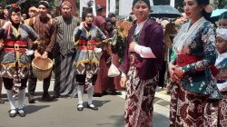 Hari Jadi ke-832 Trenggalek, Ribuan Warga Berebut Tumpeng hingga Bibit Pohon