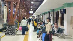 Pasca Erupsi Gunung Anak Krakatau, KAI Imbau Penumpang Gunakan Masker