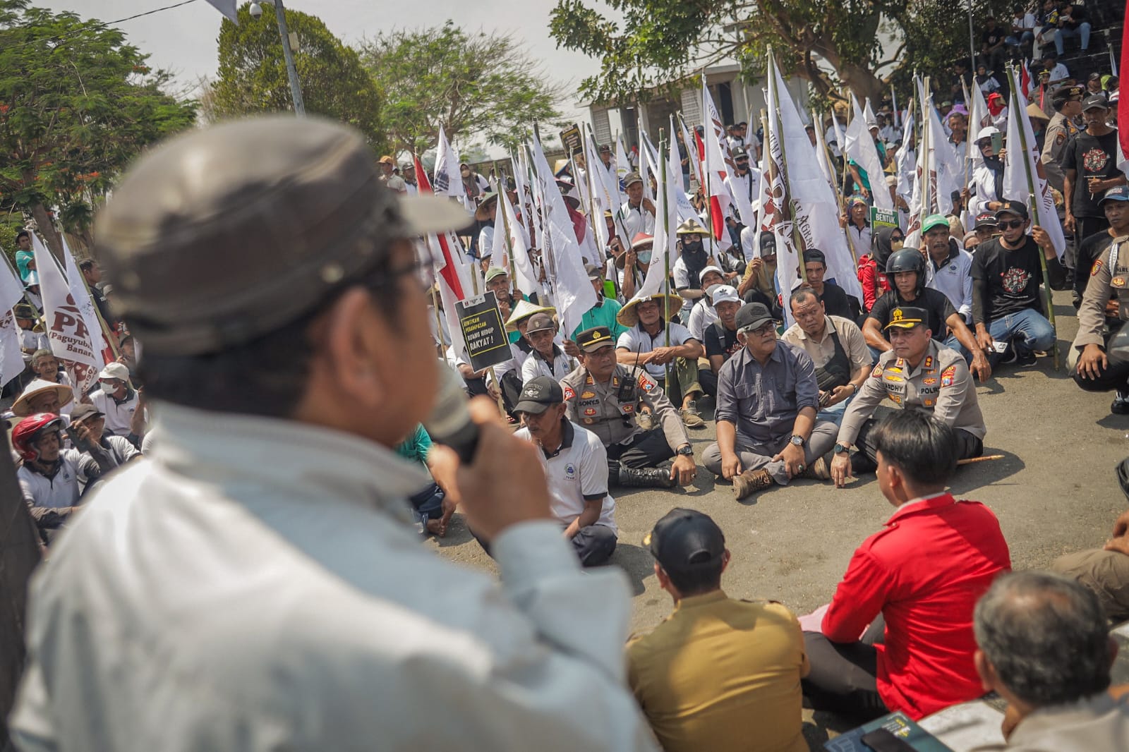 Hari Tani, Ratusan Petani Demo di Pemkab Blitar Tuntut Penyelesaian Konflik Agraria