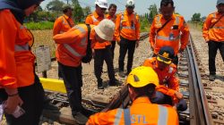 KAI Daop 7 Madiun Cek Jalur Kediri-Tulungagung, Pastikan Petugas Siap dan Sehat