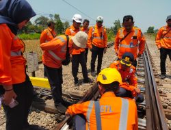 KAI Daop 7 Madiun Cek Jalur Kediri-Tulungagung, Pastikan Petugas Siap dan Sehat