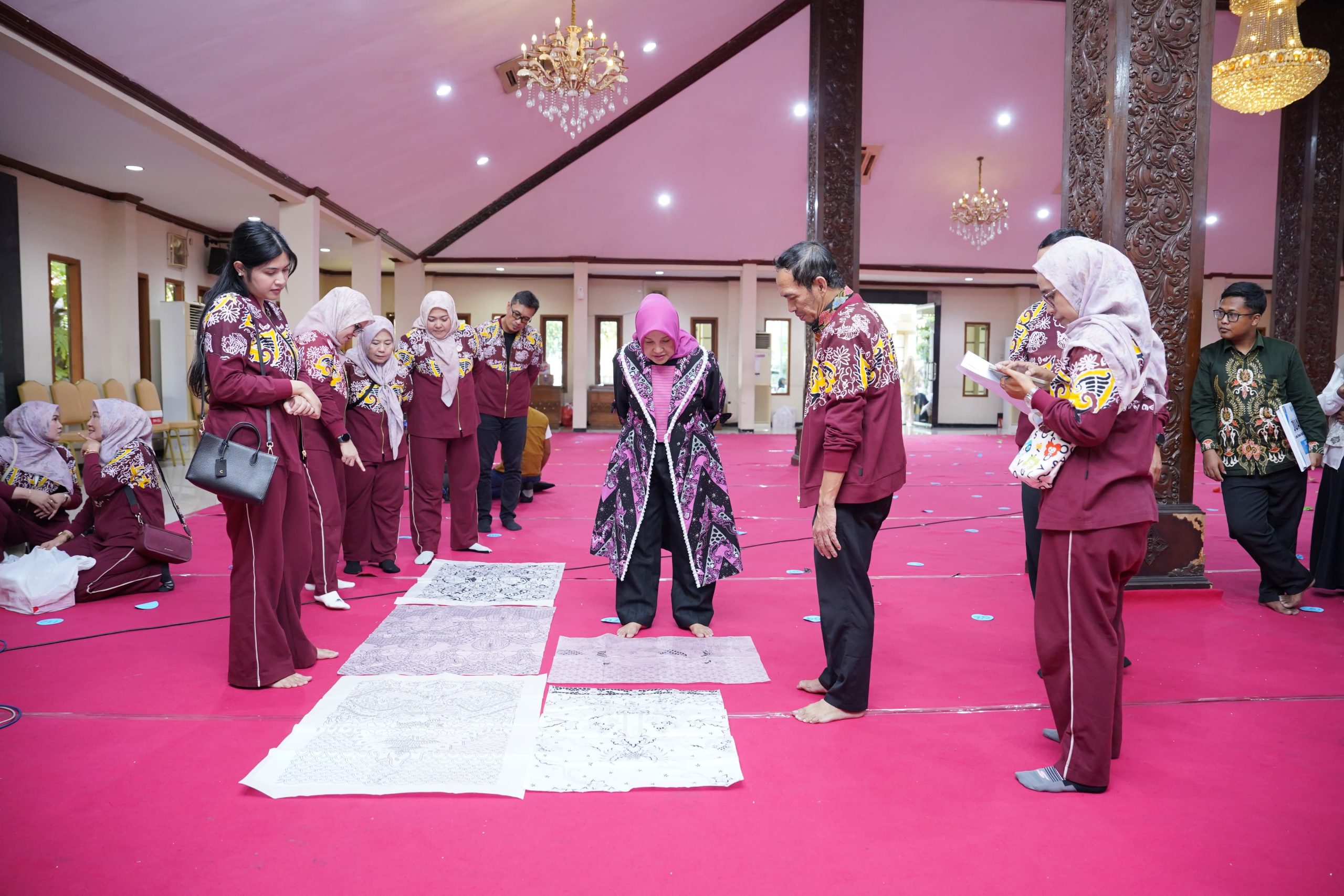 Dari Pelajar hingga Umum, 292 Peserta Ramaikan Lomba Desain Batik Lamongan