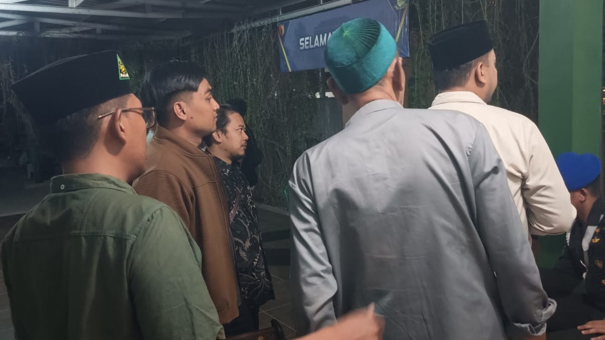 Persoalan Kaus Kaki Siswa Diduga Berujung Penganiayaan Kepala Sekolah MI di Glagah Lamongan