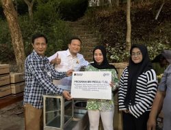 BRI Jombang Salurkan Mesin Pencetak Bakso dan Gerobak untuk Poklahsar Sekar Arum Wonosalam