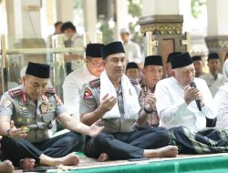 Kapolri Suyudi Ziarah ke Makam Gus Dur di Tebuireng, Gus Fahmi Berharap Polri Kian Dipercaya Publik