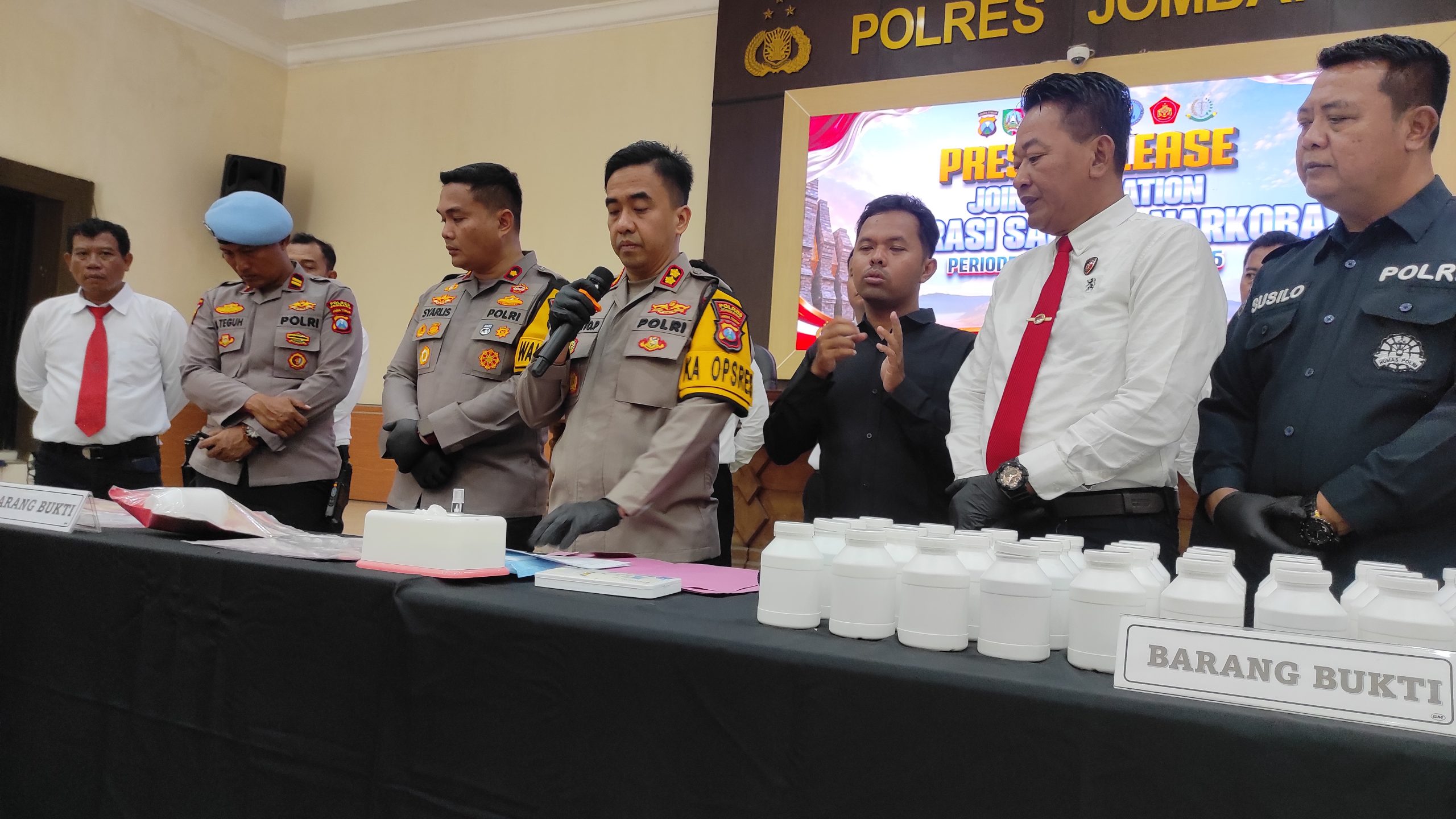 Polres Jombang Ungkap 15 Kasus Narkoba, Sita 60,26 Gram Sabu dan 2.700 Butir Okerbaya