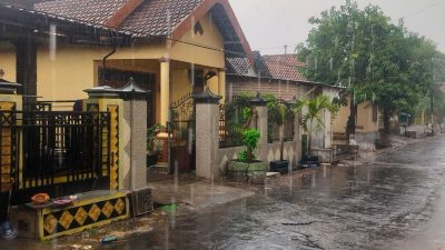 Sempat Panas Ekstrem hingga 38 Derajat, Hujan Mulai Guyur 21 Kecamatan di Jombang