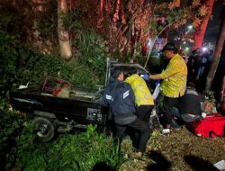 Pikap Terjun ke Jurang Susuh Kota Batu, Dua Korban Dievakuasi