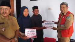 PMI Kabupaten Kediri Salurkan Bantuan Palang Merah Hongkong untuk Keluarga Korban Kebakaran