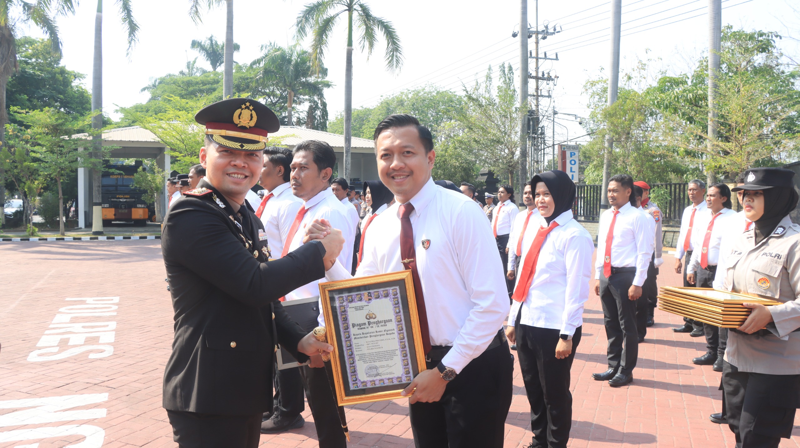 38 Personel Polres Nganjuk Terima Penghargaan Kapolres, Ini Rinciannya