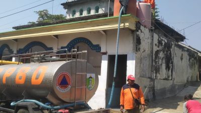 BPBD Kabupaten Kediri Intensif Suplai Air Bersih ke Desa Ponggok dan Surat