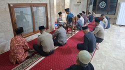 Kapolsek Kandat Gelar Subuh Keliling Bersama Anggota dan Warga, Sampaikan Pesan Kamtibmas
