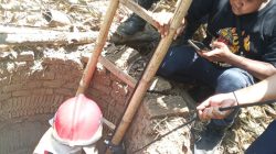 Anak Kambing Etawa Terperosok ke Sumur Sedalam 15 Meter, Damkar Kediri Turun Tangan