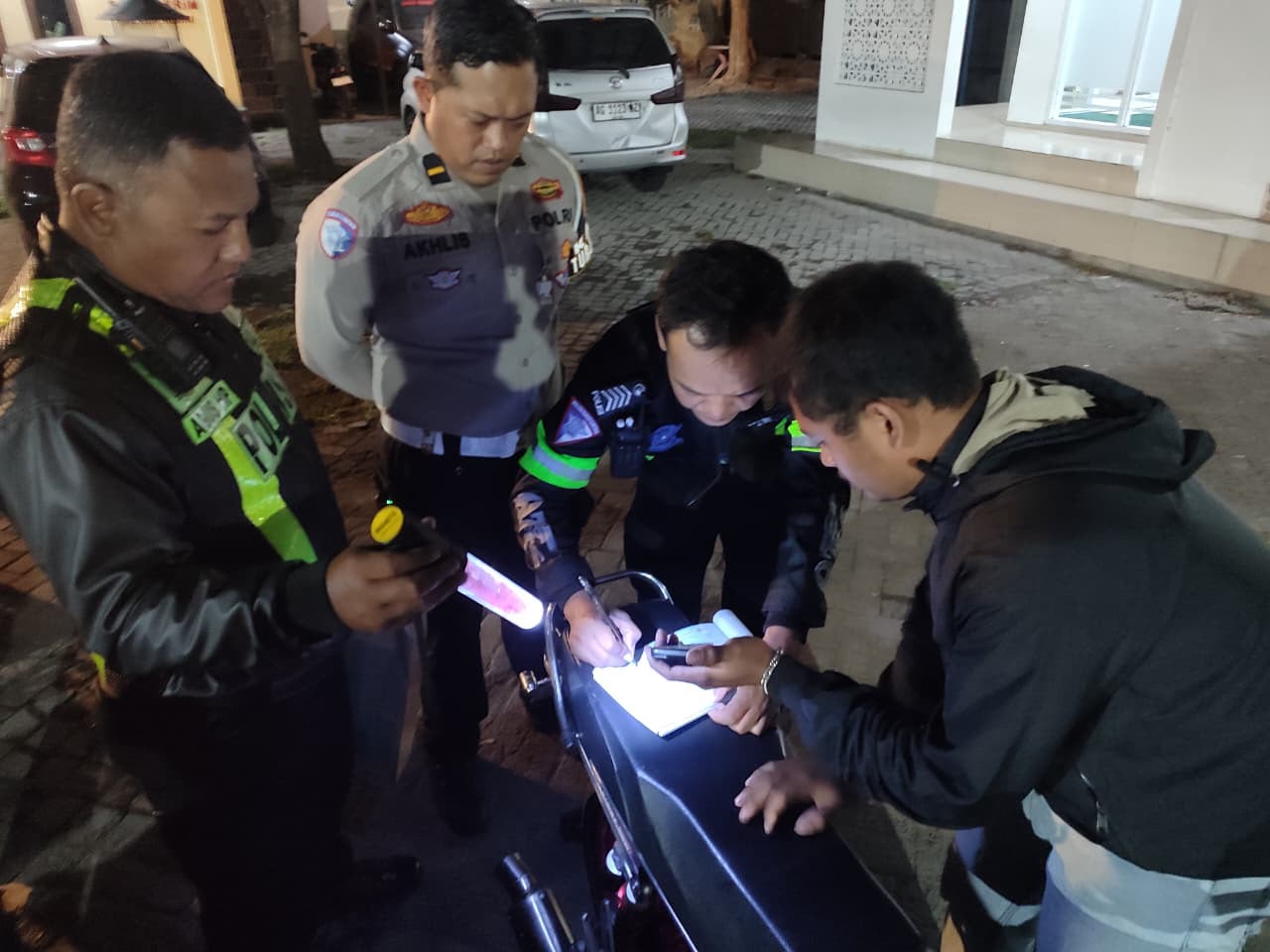 Razia Patuh Semeru 2026 di Kawasan SLG, Satlantas Polres Kediri Amankan 19 Motor Berknalpot Bronx