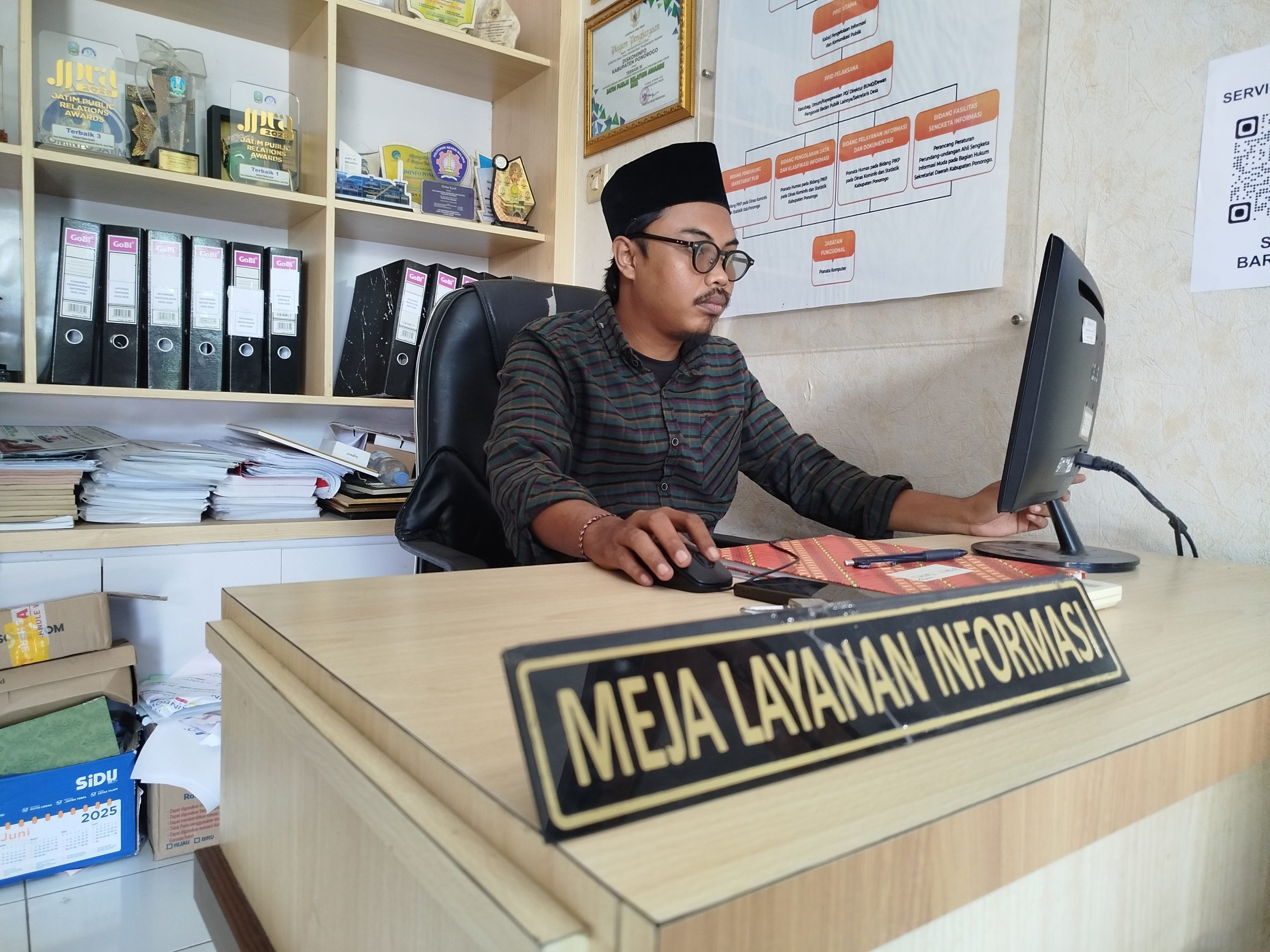 Sambut Hari Santri Nasional 2026, ASN Ponorogo Wajib Kenakan Busana Muslim 15–22 Oktober