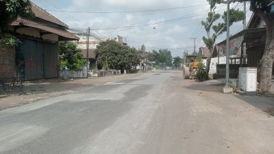 Warga Apresiasi Perbaikan Jalan Sambi–Srikaton Kediri, Berharap Segera Diaspal Total