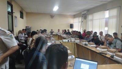 Terdampak Tambang Pasir, Warga Desa Puncu dan Satak Wadul Dewan