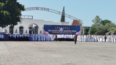 Ribuan Santri Ikuti Apel Hari Santri 2026 di Ponorogo, Kang Wi Ajak Perkuat Persatuan Bangsa