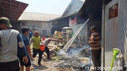Gudang Toko Bangunan di Blitar Terbakar, Kerugian Ditaksir Rp 500 Juta