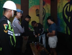 Razia Narkoba di Tempat Hiburan Malam Blitar, Satu Pengunjung Positif Amfetamin