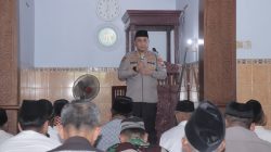 Jumat Keliling, Kapolres Blitar Ajak Jamaah Berperan Jaga Kamtibmas